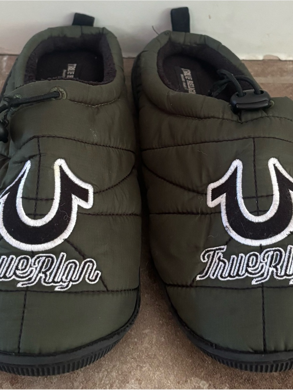 True Religion Olive Green Quilted Puffer Slippers (size medium)